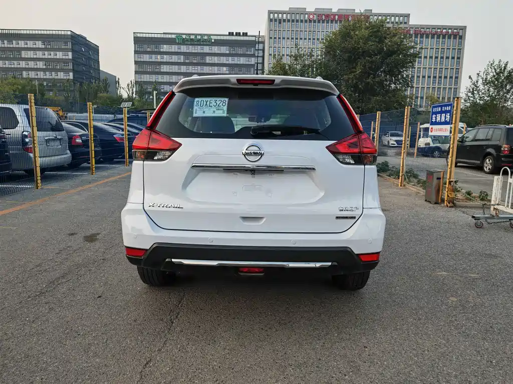 Nissan X-Trail — миниатюра 14