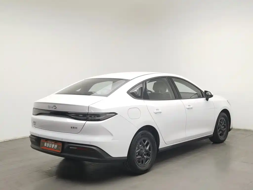 BYD Seal 05 DM-i — миниатюра 2