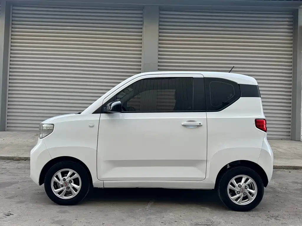 Wuling MINIEV — миниатюра 3