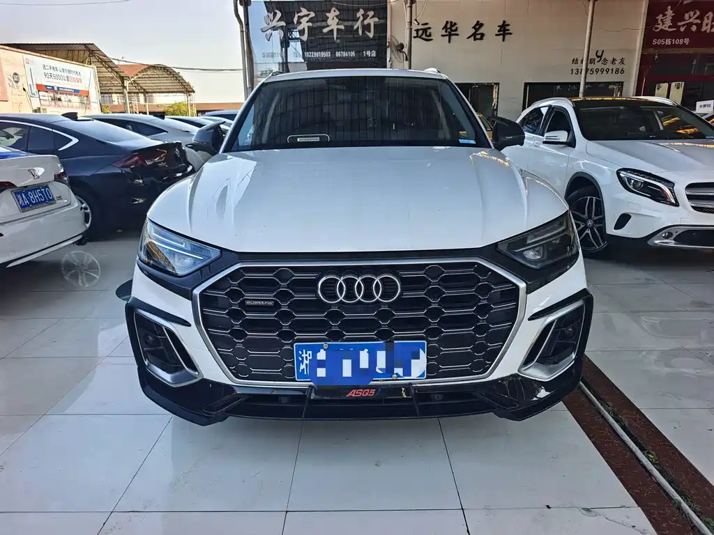 Audi Q5L — миниатюра 2