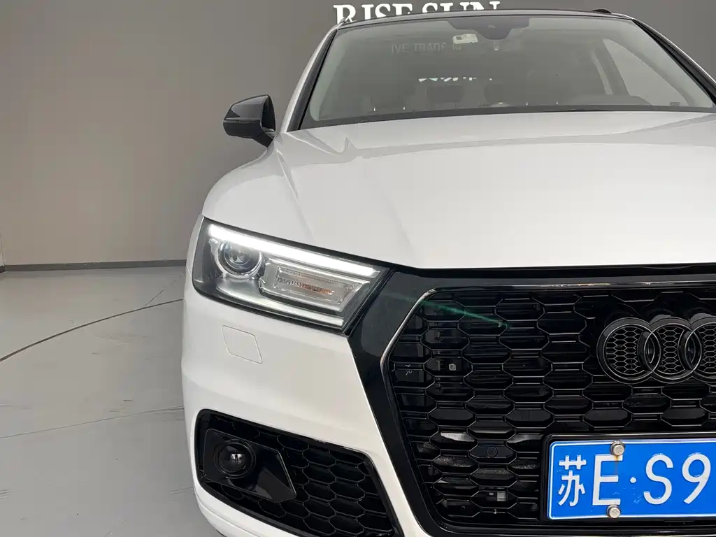 Audi Q5L — миниатюра 15