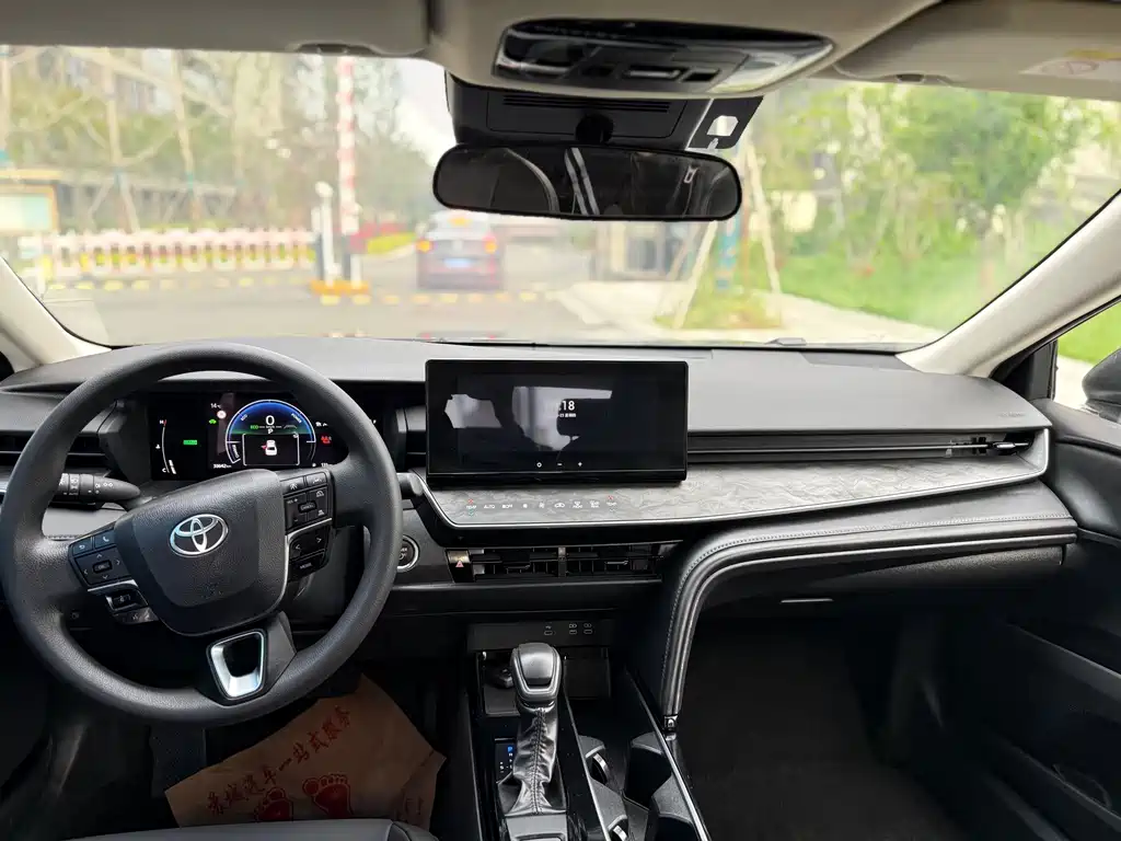 Toyota Camry 2024 2.0HGVP Luxury