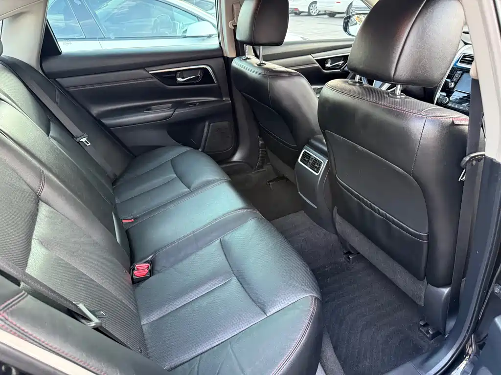 Nissan Teana — миниатюра 11