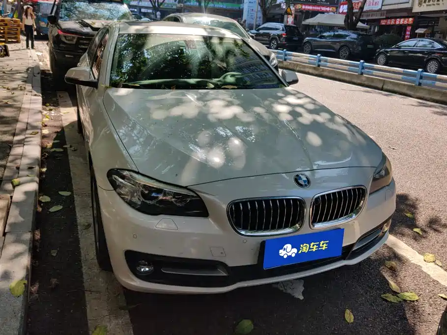 BMW 5 Series — миниатюра 2