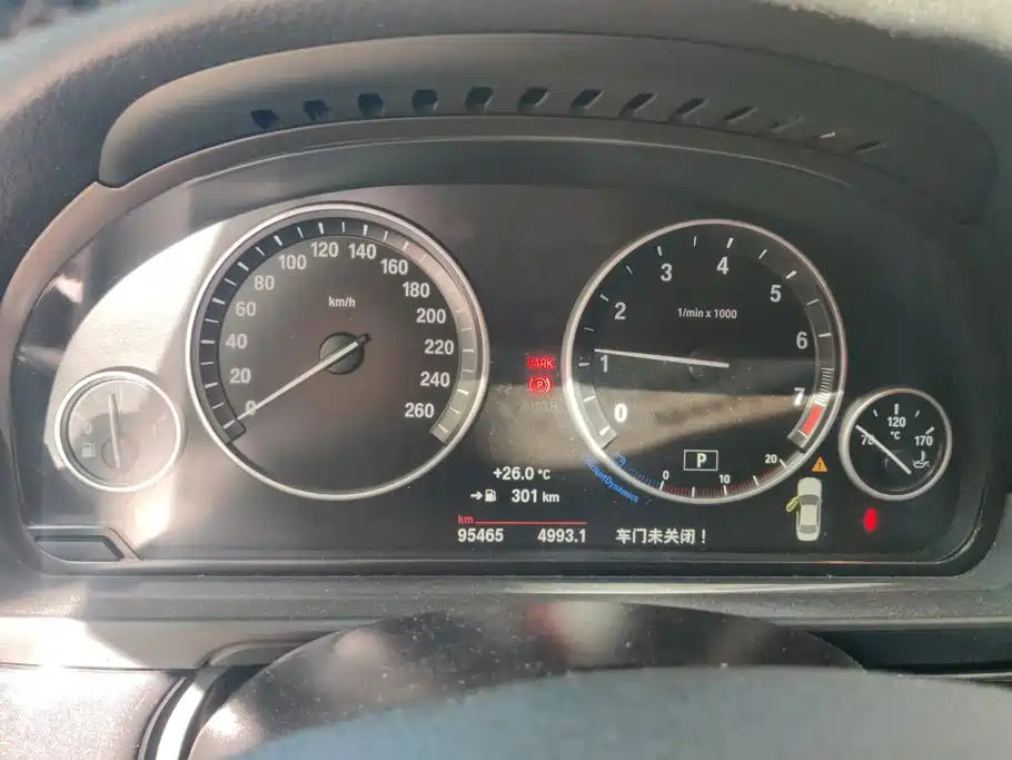 BMW 5 Series — миниатюра 14
