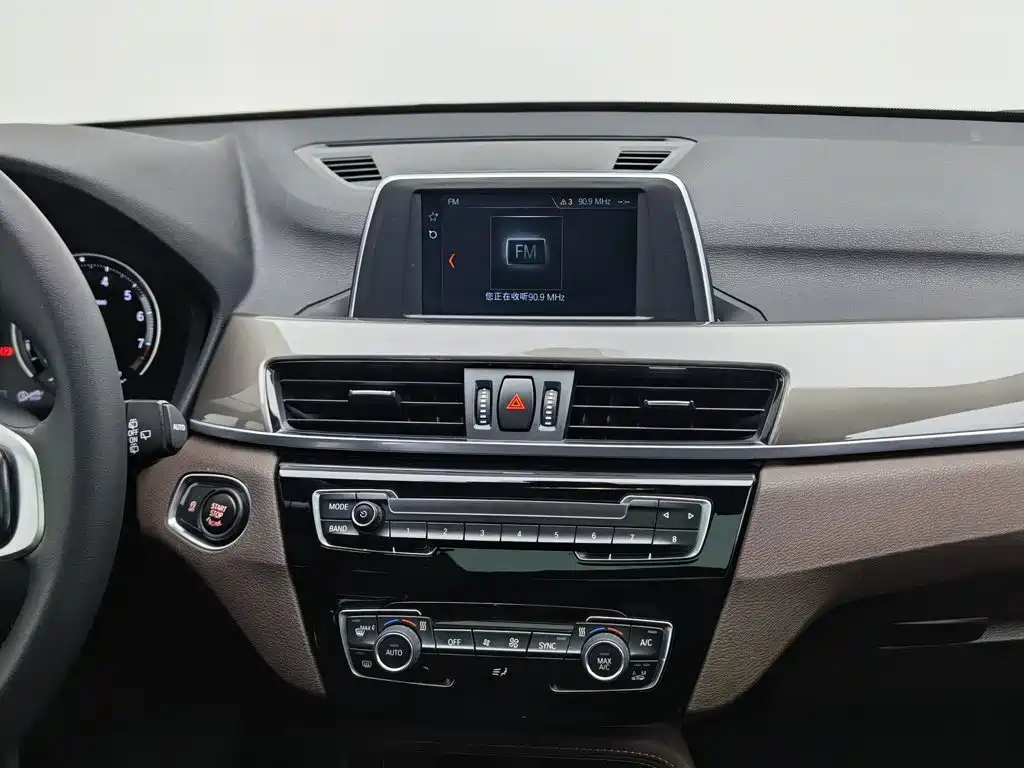 BMW X1 — миниатюра 12