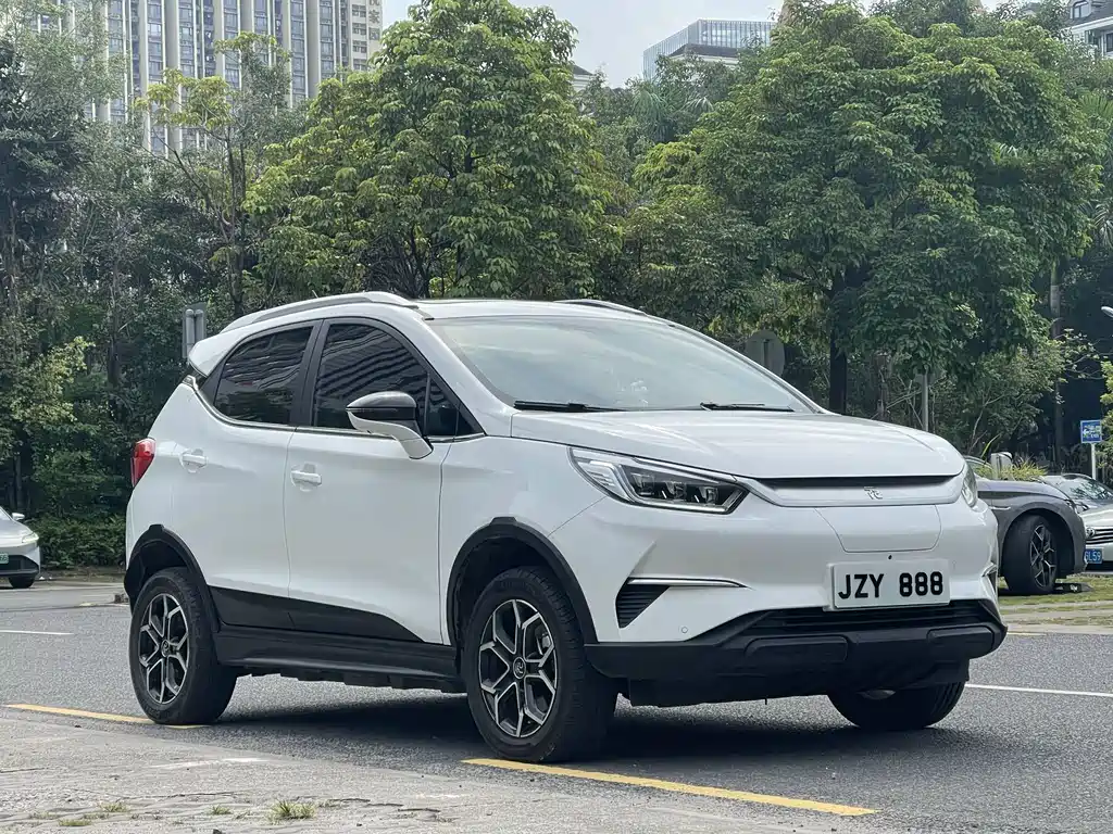 BYD Yuan Pro — миниатюра 2