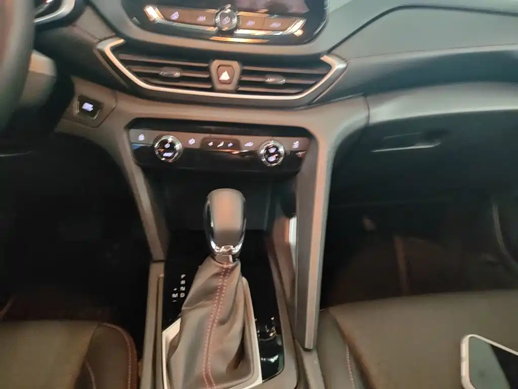 Chevrolet Volando — миниатюра 13