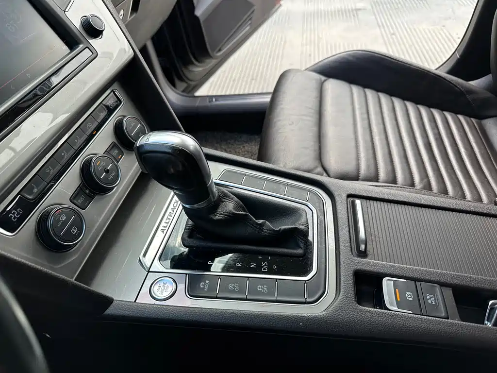 Volkswagen Passat Variant 2016 380TSI