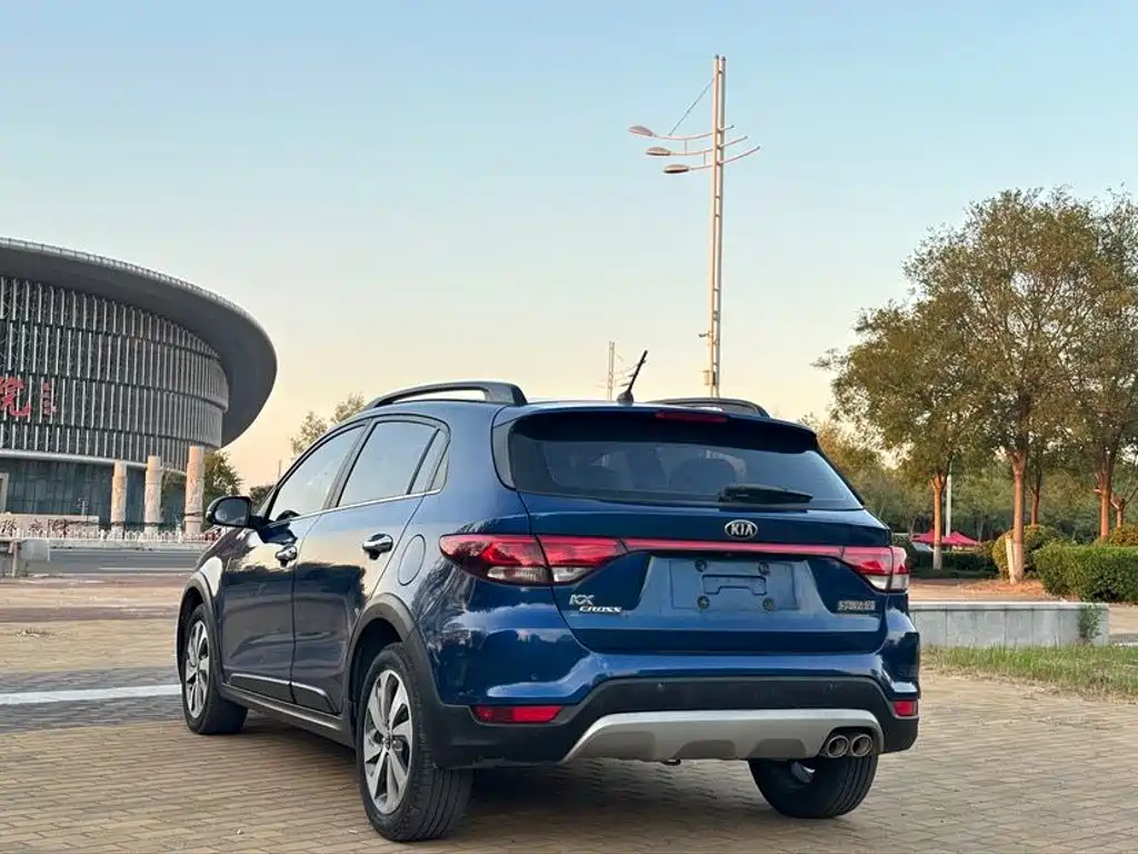 Kia KX Cross — миниатюра 6