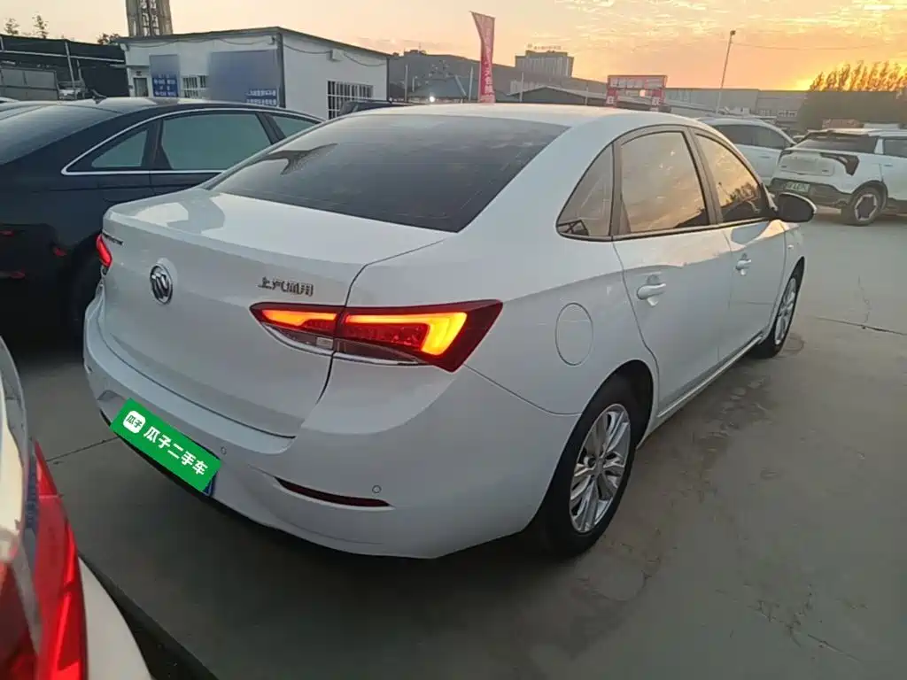 Buick Excelle — миниатюра 7
