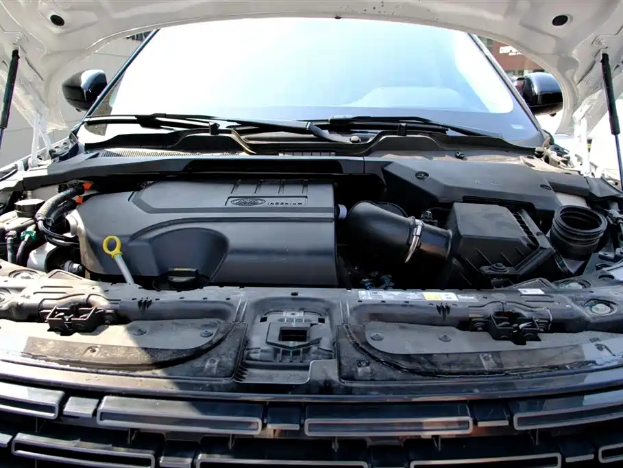 Land Rover Evoque — миниатюра 24
