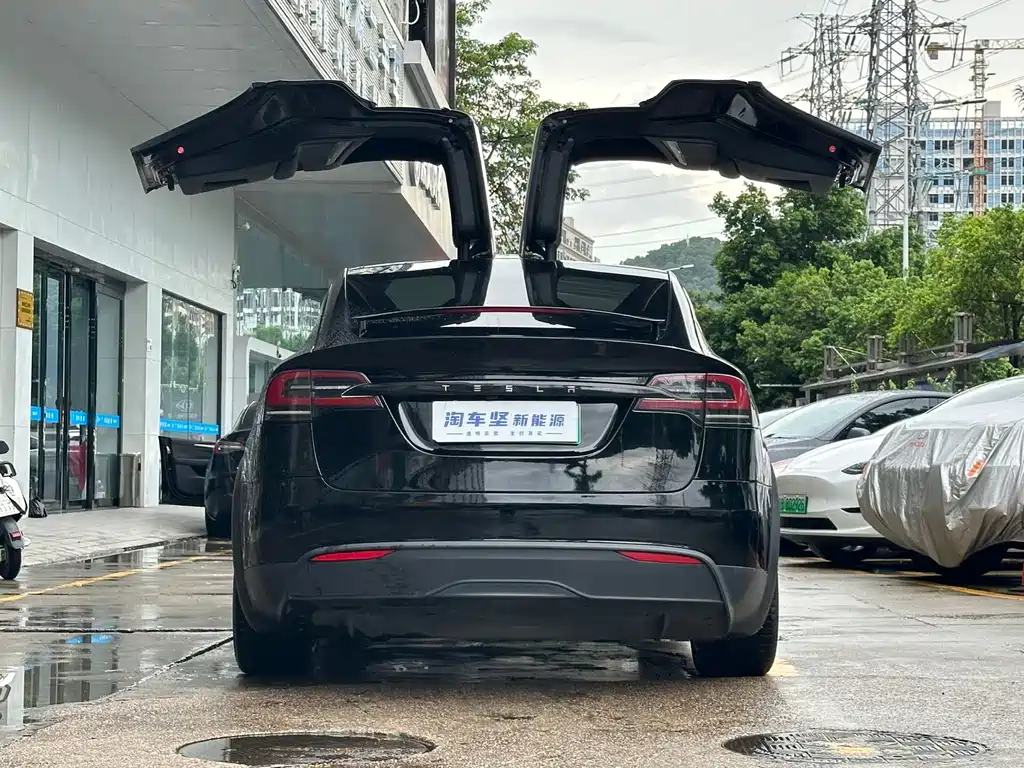 Tesla Model X