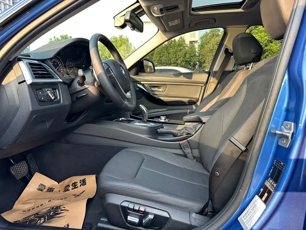 BMW 3 Series — миниатюра 10