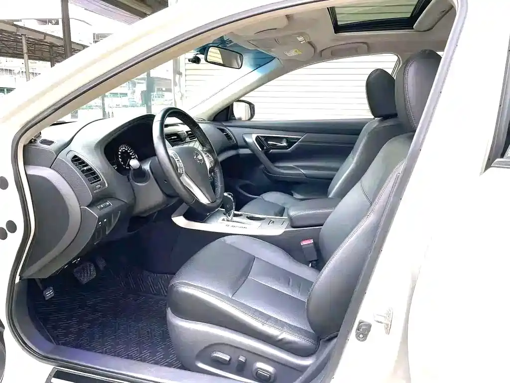 Nissan Teana — миниатюра 8