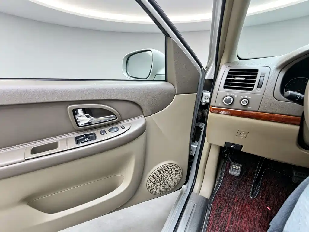 Buick GL8 — миниатюра 9
