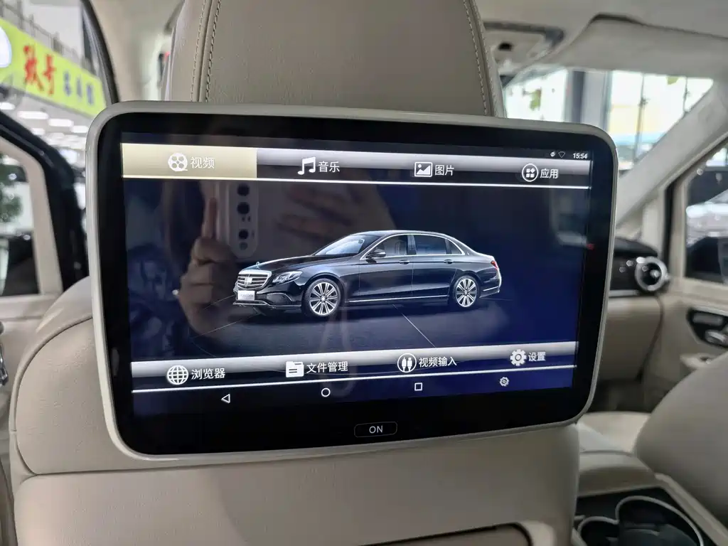 Mercedes-Benz V-Class — миниатюра 13