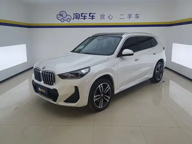 BMW  X1 2024