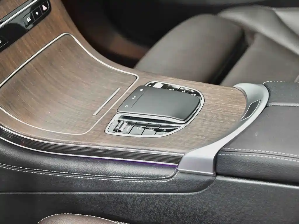 Mercedes-Benz GLC — миниатюра 7