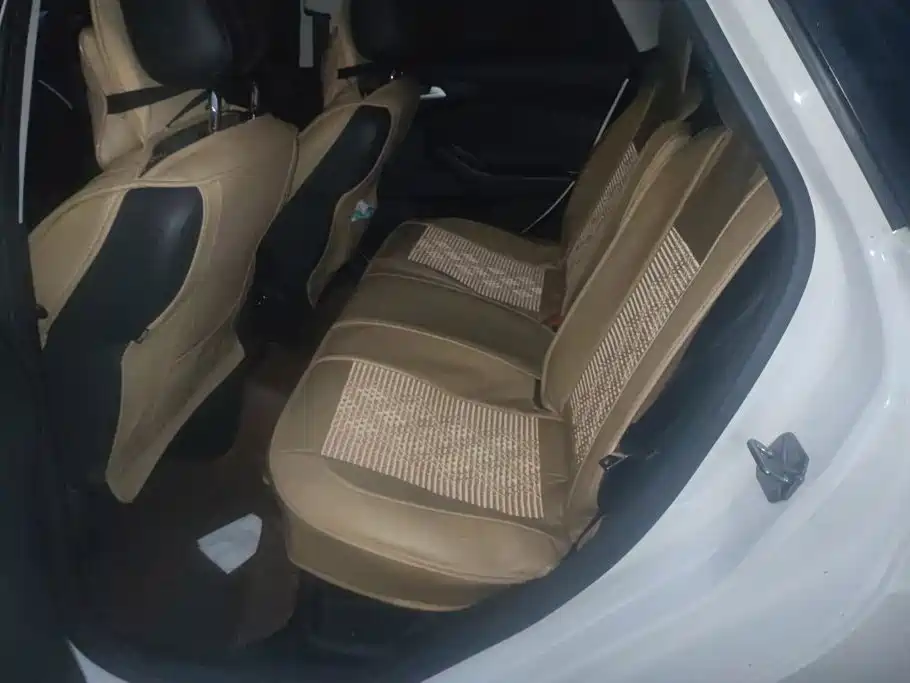Ford Focus — миниатюра 11