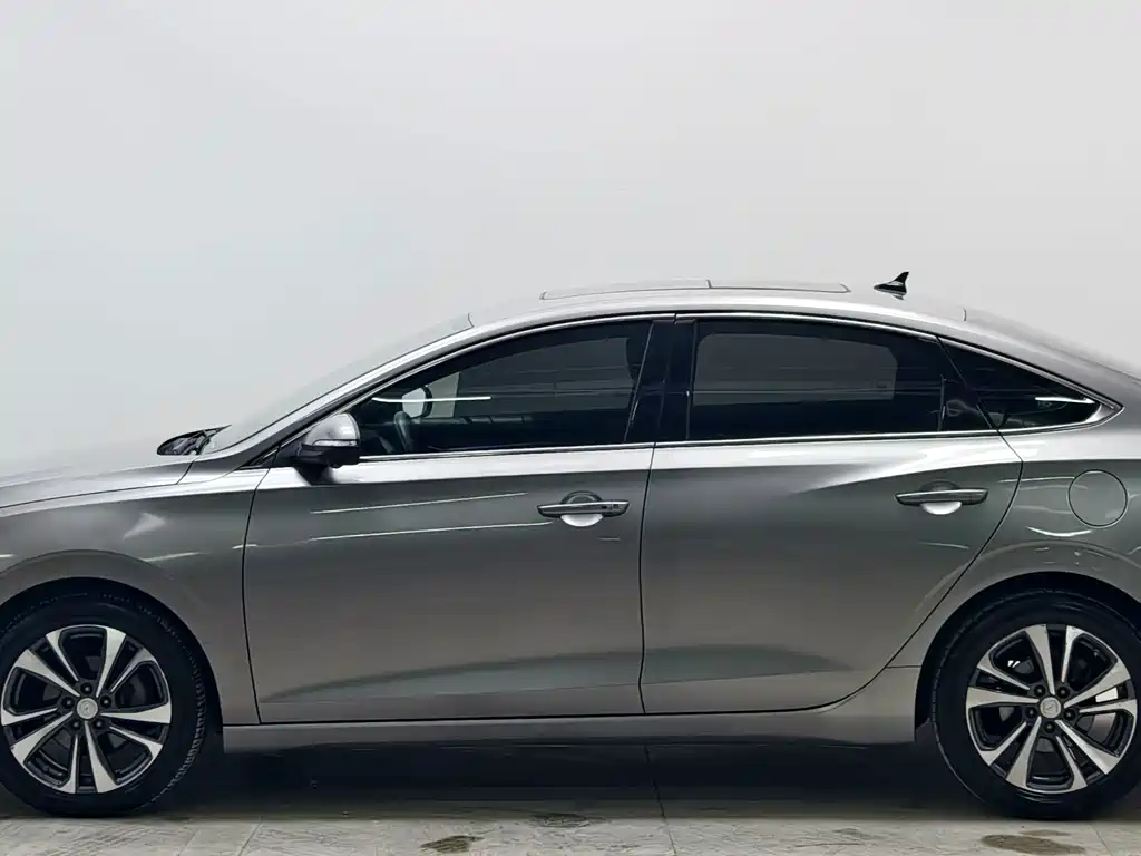 Changan Eado — миниатюра 7