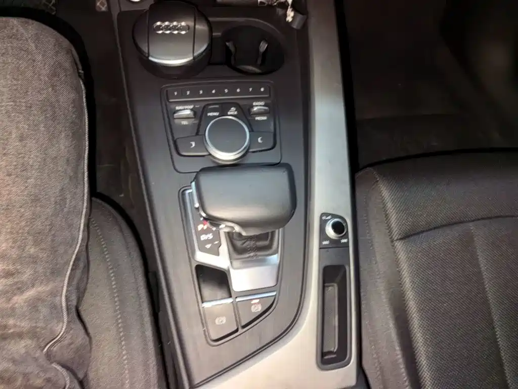 Audi A4L — миниатюра 14