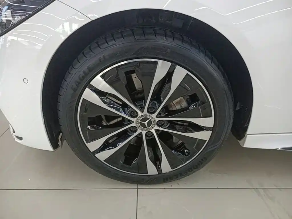 Mercedes-Benz C-Class New Energy — миниатюра 23
