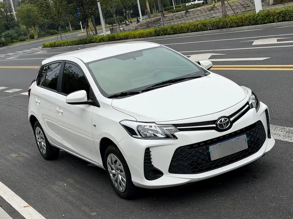 Toyota Vios FS — миниатюра 3