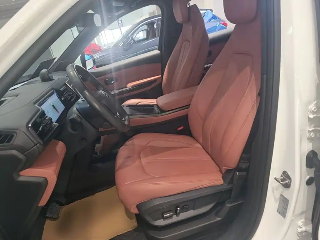 NIO EC6 — миниатюра 15