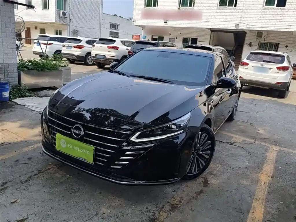 Купить Nissan Teana