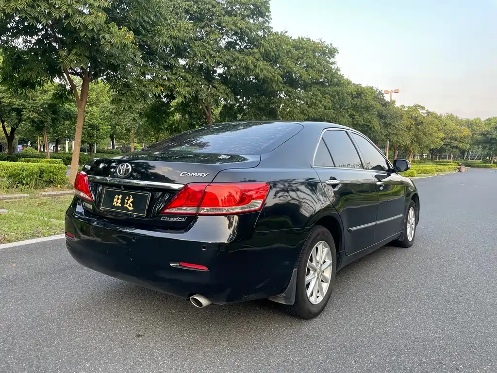 Toyota Camry — миниатюра 7