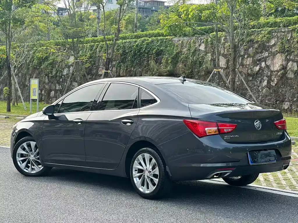 Buick Verano — миниатюра 9