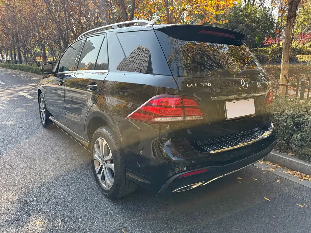 MERCEDES-BENZ GLE
