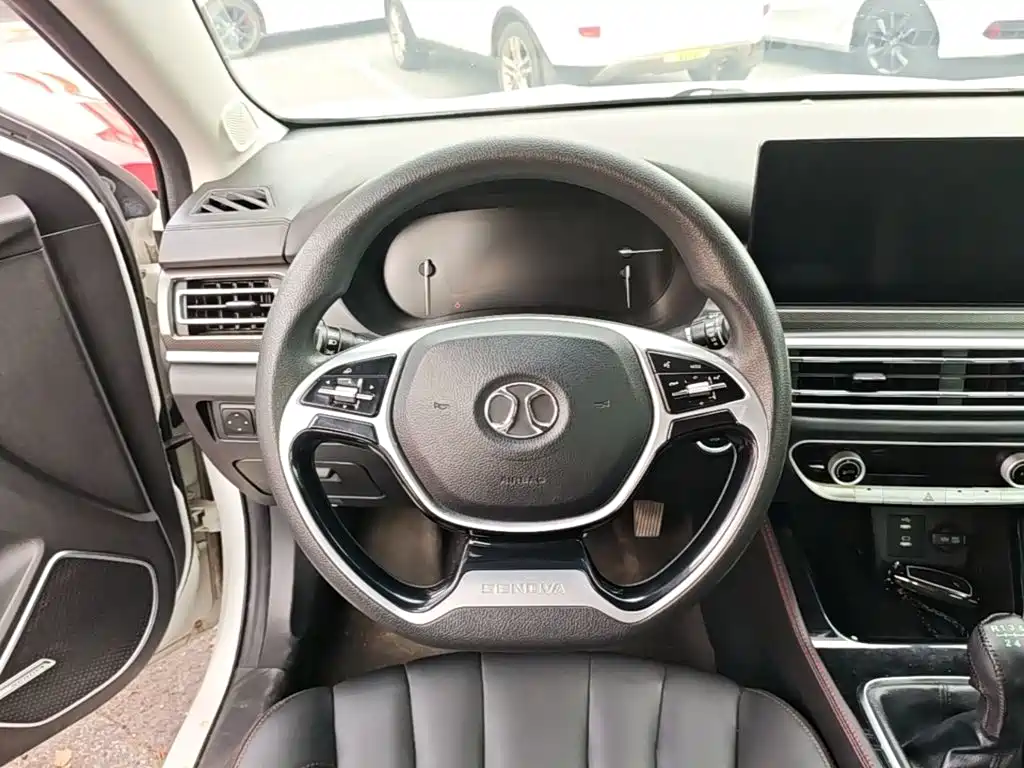 BAIC U7 — миниатюра 11