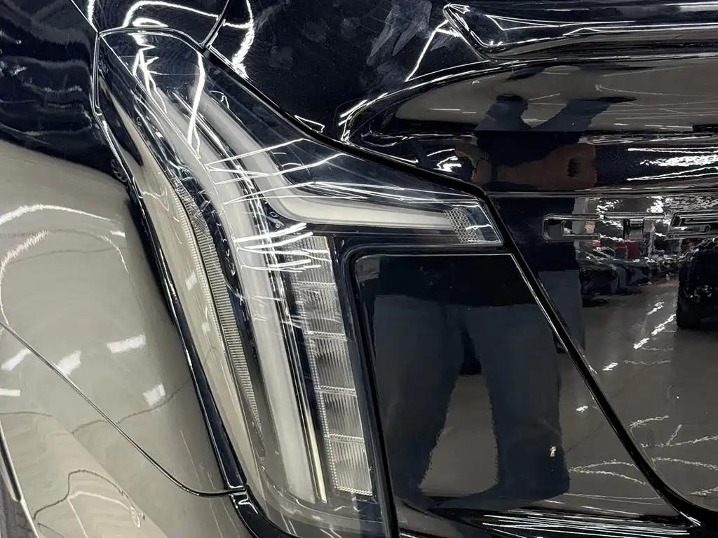 Cadillac CT5 — миниатюра 6