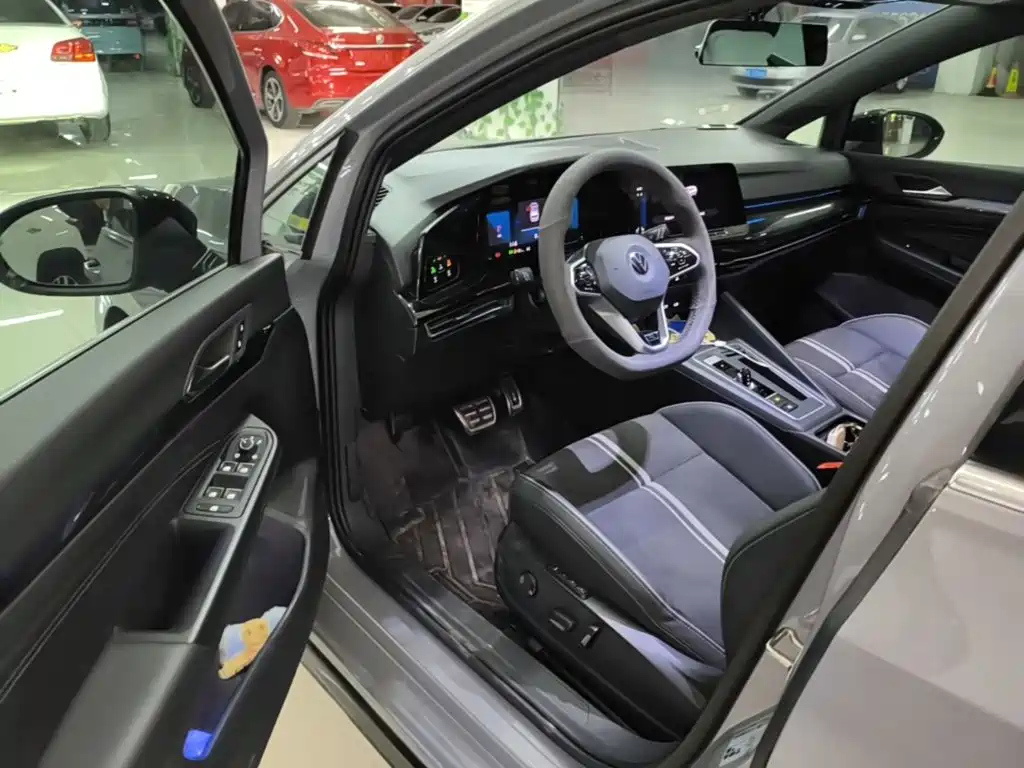 Volkswagen Golf — миниатюра 16