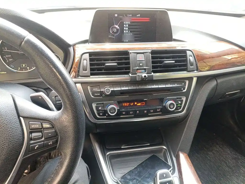 BMW 3 Series — миниатюра 6