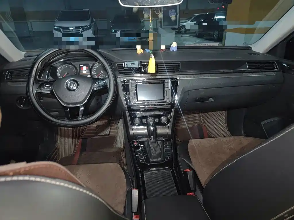 Volkswagen Passat — миниатюра 5
