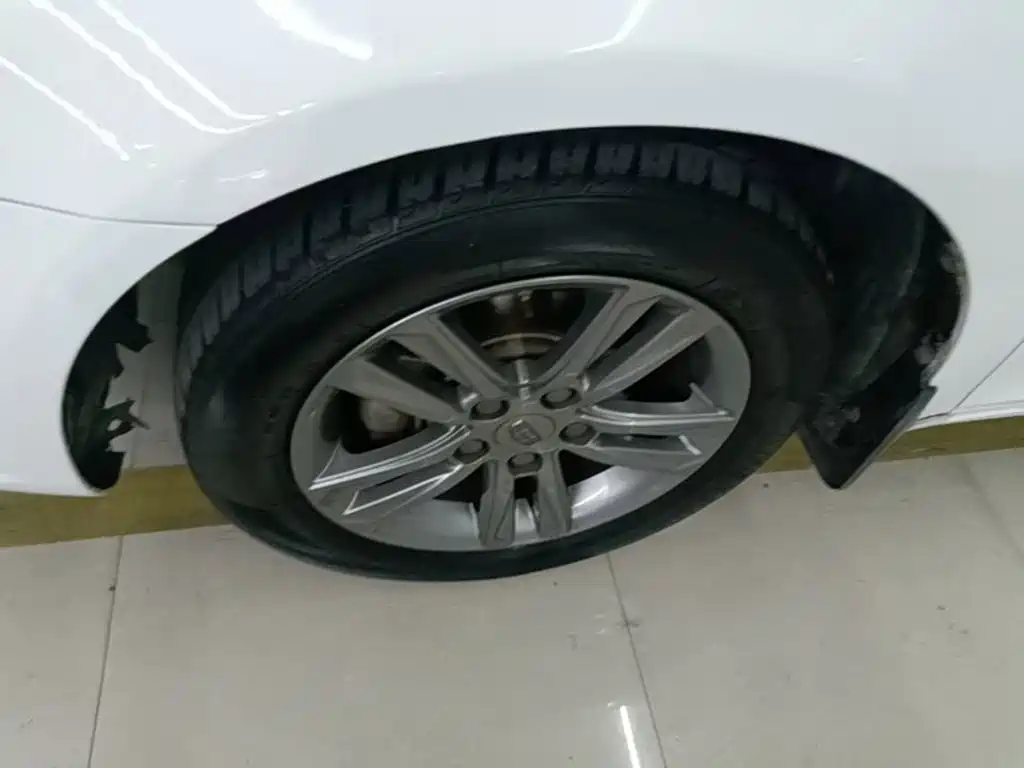 Geely Emgrand — миниатюра 23