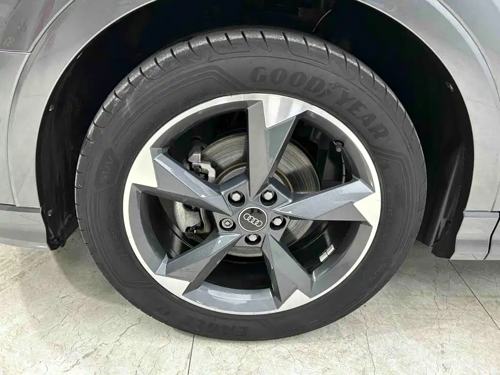 Audi Q3 — миниатюра 25