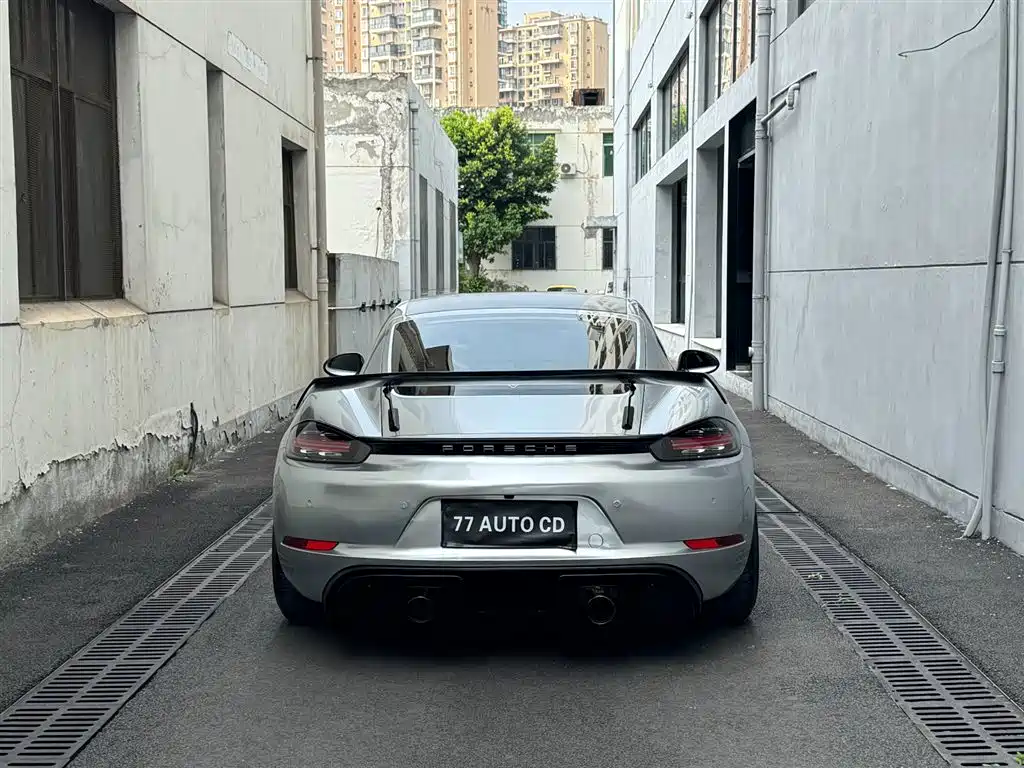 Porsche 718