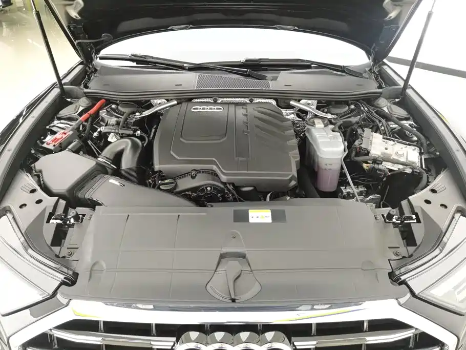 Audi A6L — миниатюра 10