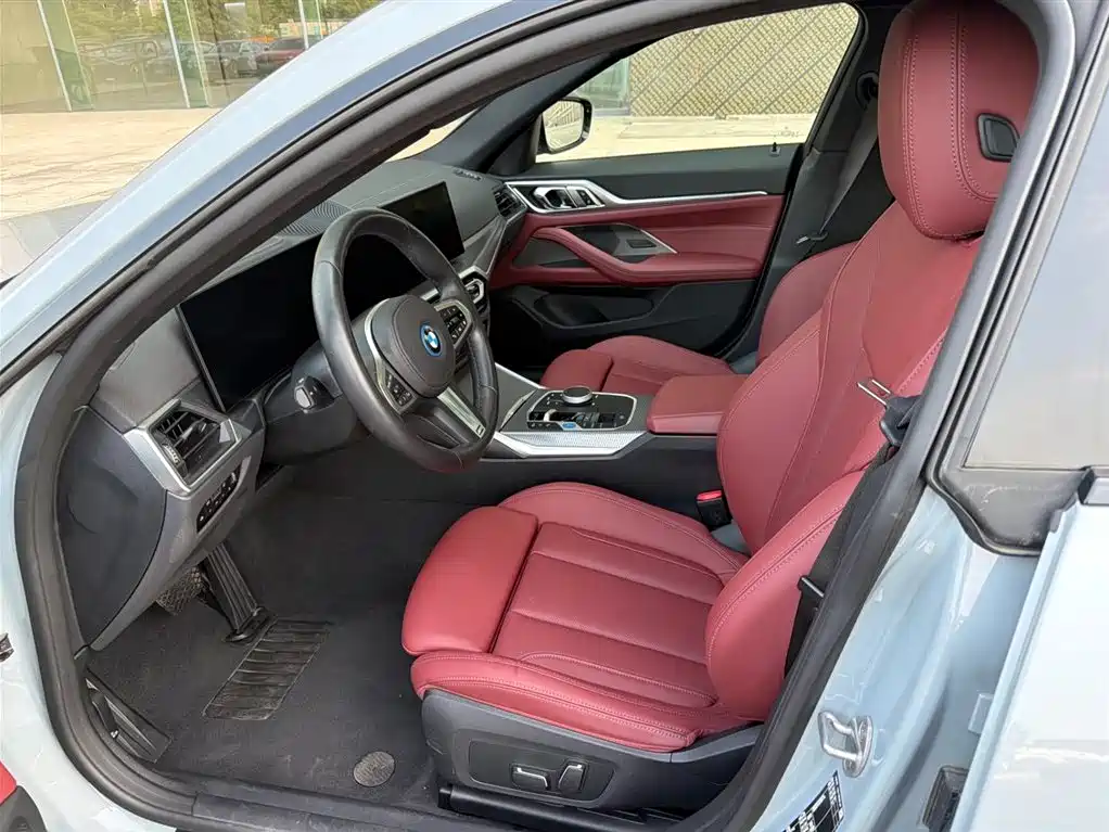 BMW i4 2023 eDrive40