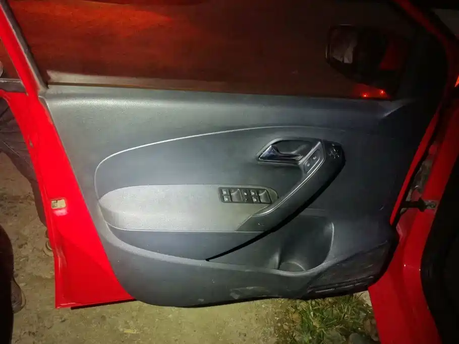 Volkswagen Polo — миниатюра 7