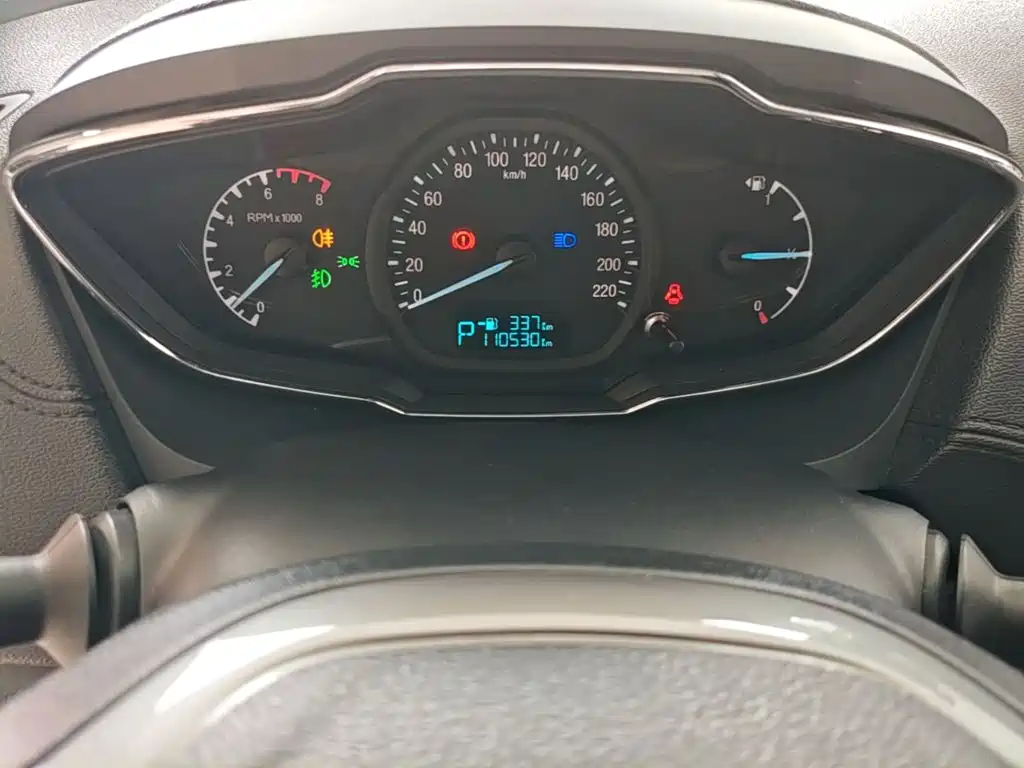 Ford Escort — миниатюра 12