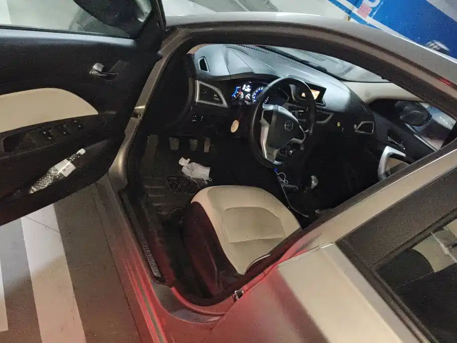 Changan V7 — миниатюра 9