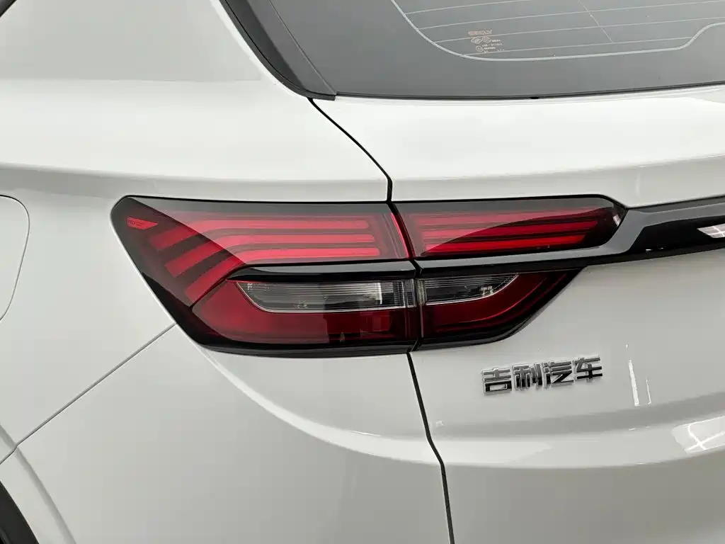 Geely Binyue — миниатюра 14
