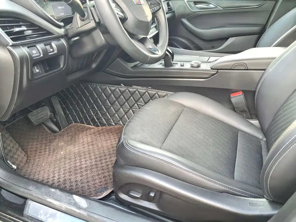 Cadillac CT5 — миниатюра 7