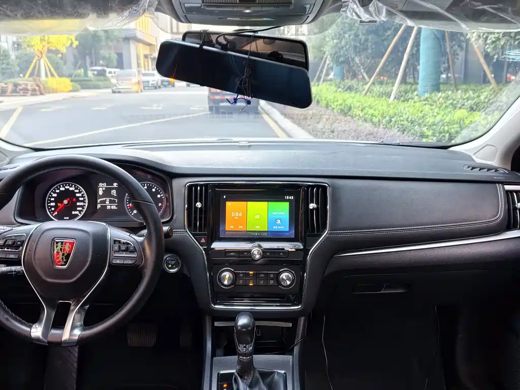 Roewe i6 Classic — миниатюра 20