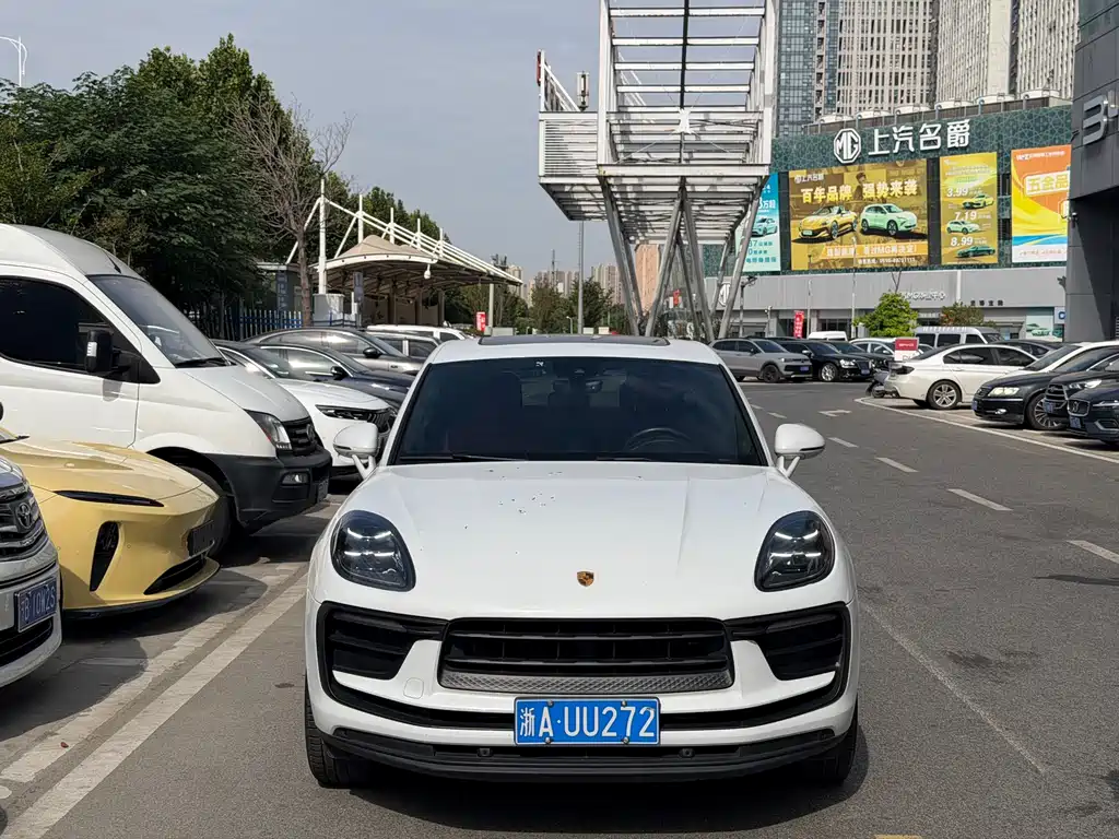 Porsche Macan — миниатюра 2